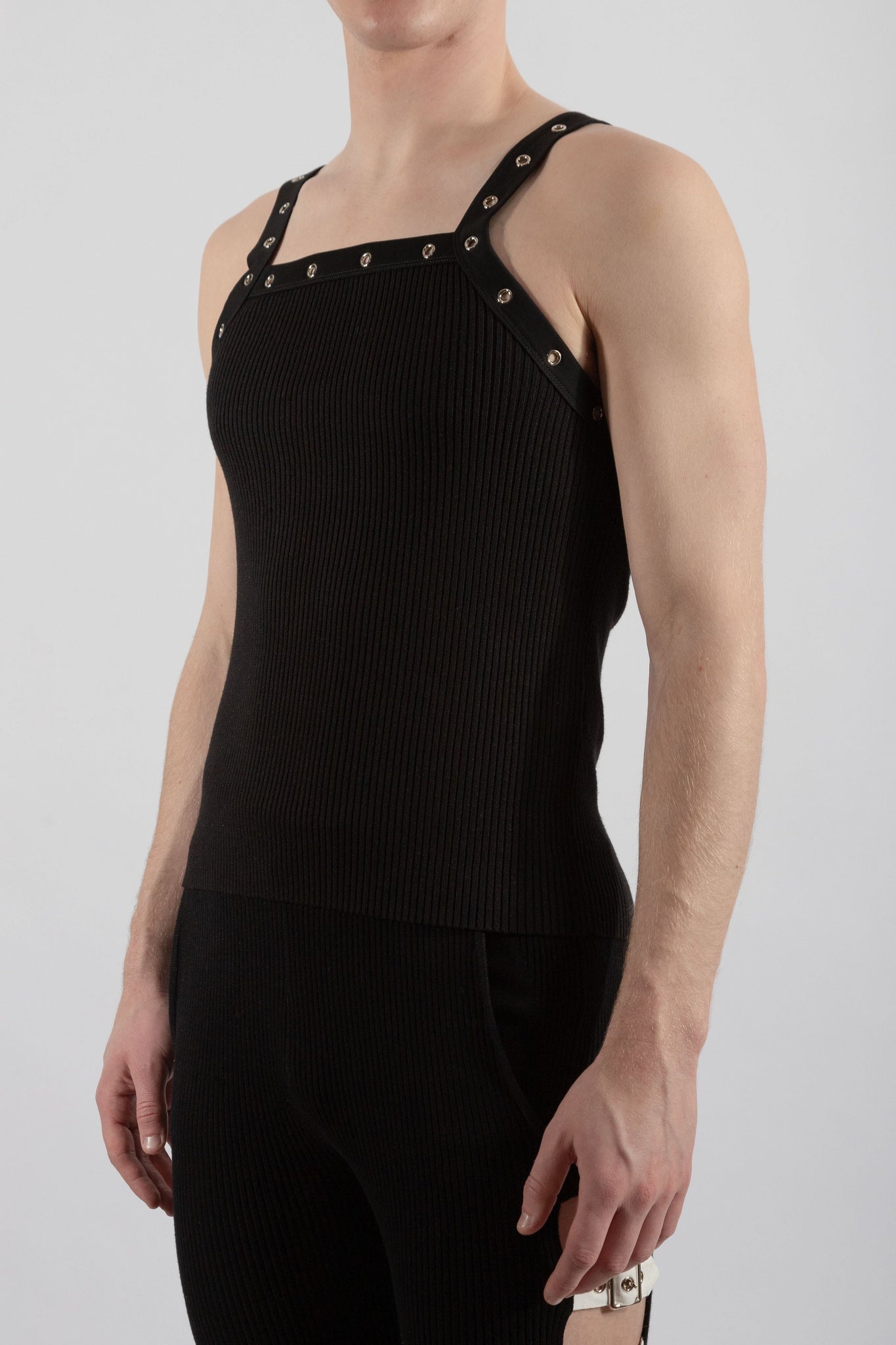 Eyelet-Edged Tank